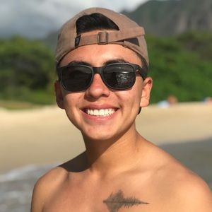 Meet your Posher, Christian